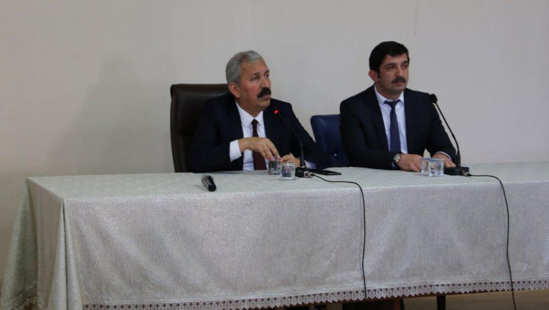 İl Milli Eğitim Müdürümüz Sayın Kemal KARAHAN´ın teşrifleriyle "Vatandaşla Buluşma" toplantısı gerçekleştirildi.